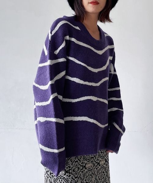 PAGEBOY（ページボーイ）の「バックオープンマーブル柄ニット（トップス・レディース・オフホワイト05/ブラック09/パープル95・F）」の17枚目の写真