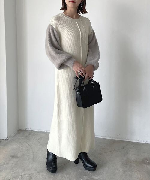 PAGEBOY（ページボーイ）の「シャギースリーブニットワンピース（ワンピース/ドレス・レディース・オフホワイト05/ブラック09・F）」の4枚目の写真