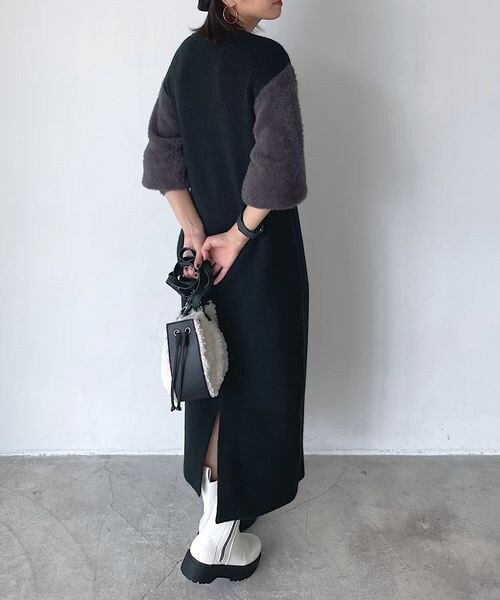 PAGEBOY（ページボーイ）の「シャギースリーブニットワンピース（ワンピース/ドレス・レディース・オフホワイト05/ブラック09・F）」の2枚目の写真