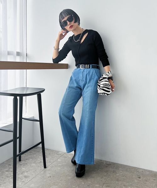 PAGEBOY（ページボーイ）の「コールテンフレアパンツ（パンツ・レディース・オフホワイト05/チャコール18/モーブ23/ブルー82・S/M/L）」の18枚目の写真