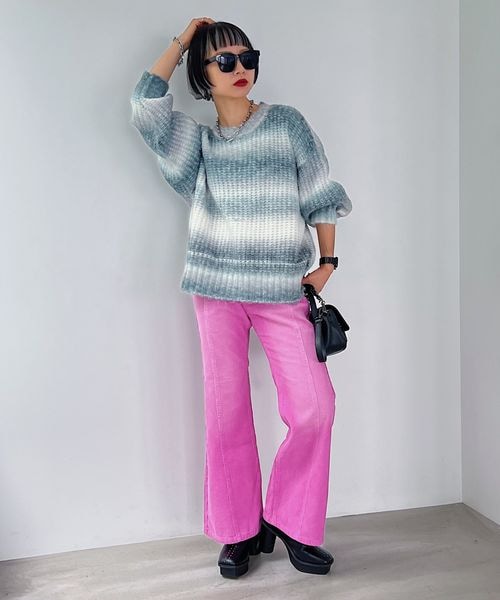 PAGEBOY（ページボーイ）の「コールテンフレアパンツ（パンツ・レディース・オフホワイト05/チャコール18/モーブ23/ブルー82・S/M/L）」の13枚目の写真