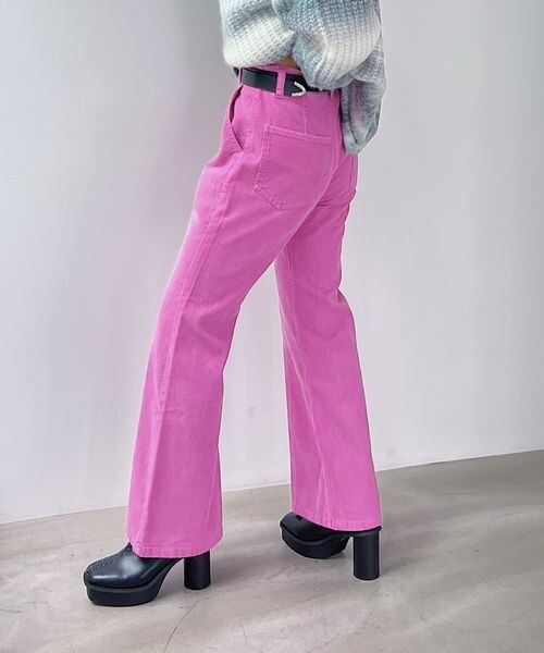 PAGEBOY（ページボーイ）の「コールテンフレアパンツ（パンツ・レディース・オフホワイト05/チャコール18/モーブ23/ブルー82・S/M/L）」の10枚目の写真