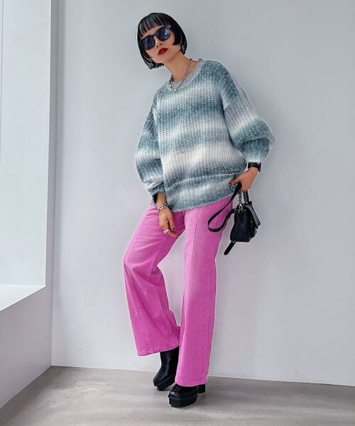 PAGEBOY（ページボーイ）の「コールテンフレアパンツ（パンツ・レディース・オフホワイト05/チャコール18/モーブ23/ブルー82・S/M/L）」の15枚目の写真