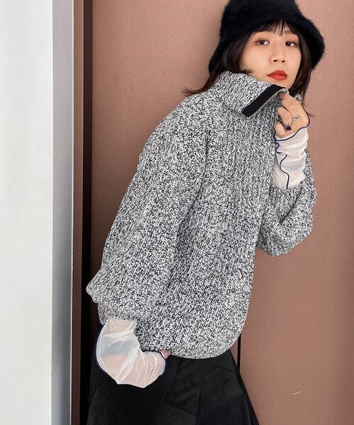 PAGEBOY（ページボーイ）の「ハーフZIPミドルニット（トップス・レディース・ホワイト×ブラック01/ブラック09/バター62/MIXブルー89・F）」の5枚目の写真