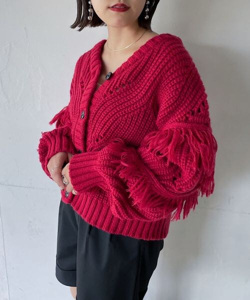 PAGEBOY（ページボーイ）の「フリンジショートカーディガン（トップス・レディース・オフホワイト05/ブラック09/チェリー35・F）」の19枚目の写真