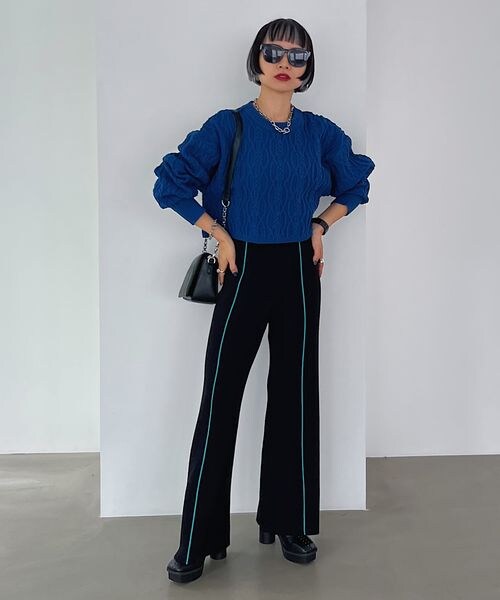 PAGEBOY（ページボーイ）の「カラーラインニットフレアパンツ（パンツ・レディース・オフホワイト05/ブラック09・F）」の8枚目の写真