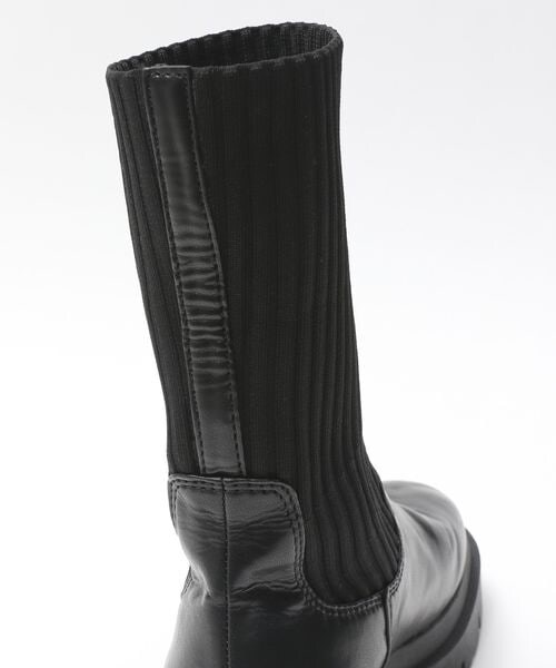 PAGEBOY（ページボーイ）の「ニットソックスブーツ（シューズ・レディース・オフホワイト05/ブラック09・M(23.5cm)/L(24.5cm)）」の12枚目の写真