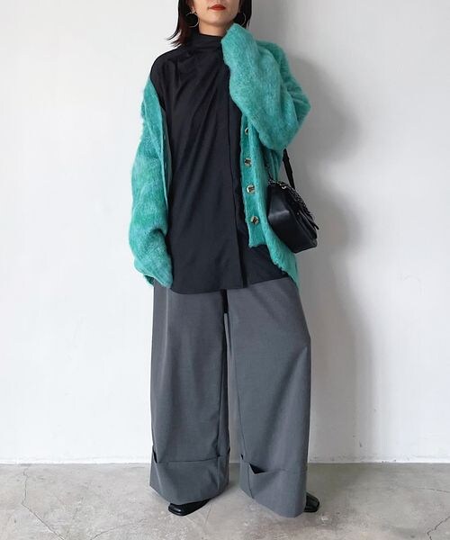 PAGEBOY（ページボーイ）の「ハイネックチュニックブラウス（トップス・レディース・オフホワイト05/ブラック09/ターコイズ76・F）」の9枚目の写真