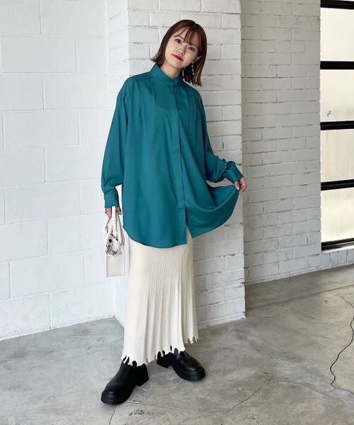 PAGEBOY（ページボーイ）の「ハイネックチュニックブラウス（トップス・レディース・オフホワイト05/ブラック09/ターコイズ76・F）」の12枚目の写真