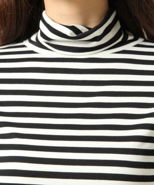 LOWRYS FARM（ローリーズファーム）の「ベアタートルネックロングスリーブ（トップス・レディース・オフ/ブラック/ブラック×ボーダー/グレー/ブラウン×ボーダー・Ｍ/Ｌ）」の9枚目の写真