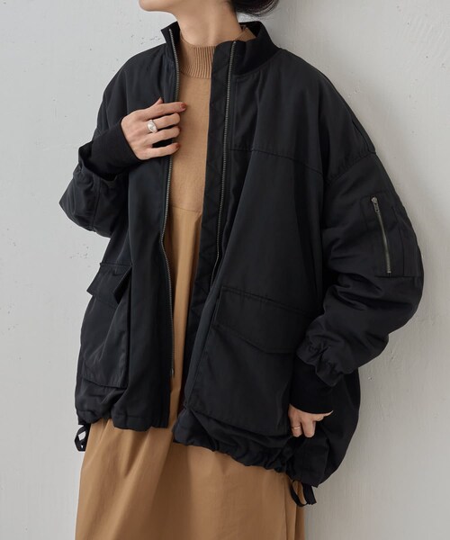 BEARDSLEY ビアズリー コンビフレアブルゾン ネイビー 28600円 今季新品 ビアズリー 切替 コンビ フレア ブルゾン 紺