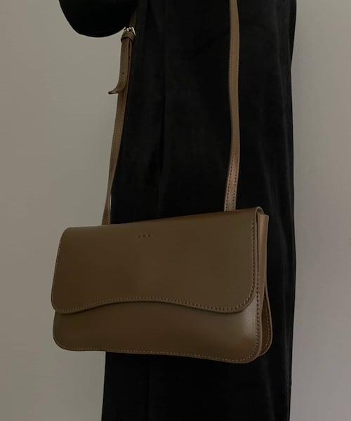 CIAOPANIC（チャオパニック）の「【YAHKI／ヤーキ】W FACE SHOULDER バッグ（ショルダーバッグ・レディース・ブラック/ブラウン・FREE）」の2枚目の写真