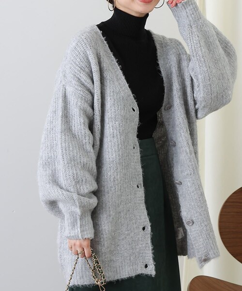 COLONY 2139（コロニートゥーワンスリーナイン）の「【WEB限定】リサイクル起毛ランタンスリーブカーディガン（カーディガン/ボレロ・レディース・アイボリー/ブラック/オレンジ/グレー・F）」の3枚目の写真