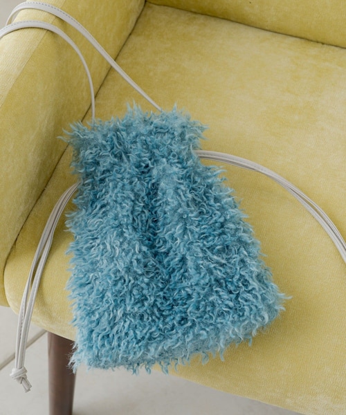 Kastane(カスタネ)の「ファーBAG(ショルダーバッグ・レディース・アイボリー/ブルー/ブラックその他1・F)」の2枚目の写真