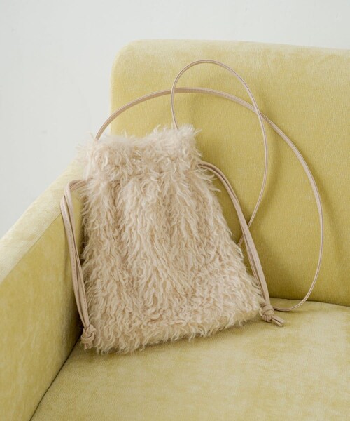 Kastane(カスタネ)の「ファーBAG(ショルダーバッグ・レディース・アイボリー/ブルー/ブラックその他1・F)」の1枚目の写真