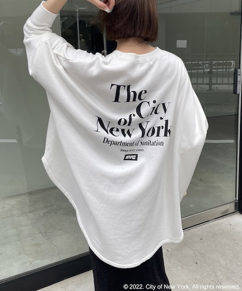 CAPRICIEUX LE'MAGE（カプリシューレマージュ）の「【GOOD ROCK SPEED】NYC BIGスエット（Tシャツ/カットソー・レディース・ホワイト/ベージュ/ブラック・F）」の2枚目の写真