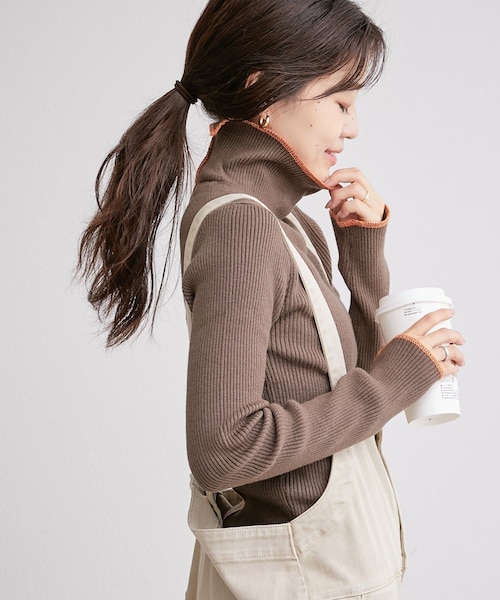 CIAOPANIC TYPY（チャオパニックティピー）の「アンチピリング配色ステッチタートルニット（ニット/セーター・レディース・オフホワイト/ブラック/サックスブルー/オレンジ/カーキ/グレー・ONE）」の5枚目の写真