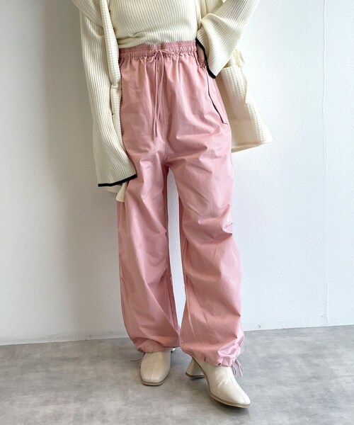 w closet（ダブルクローゼット）の「イージーパラシュートパンツ