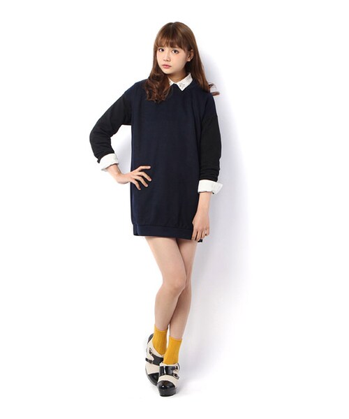 PAGEBOY（ページボーイ）の「袖切り替えバックジップミニワンピース（ワンピース/ドレス・レディース・グレー系/グリーン系/ネイビー系）」の4枚目の写真