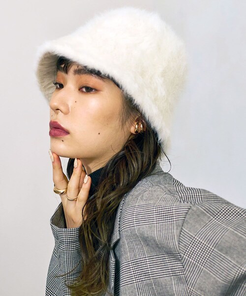 Lattice（Lattice）の「フェイクファークローシュハット（ハット・レディース・アイボリー/ブラック/グレー・0）」の2枚目の写真