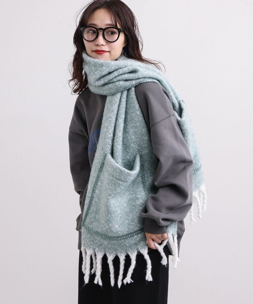 CIAOPANIC TYPY（チャオパニックティピー）の「ポケット付きストール（ストール/ショール・レディース・ベージュ/チャコールグレー/グレー・ONE）」の2枚目の写真