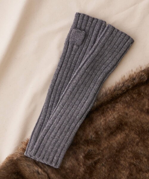 CIAOPANIC TYPY（チャオパニックティピー）の「【KIDS】ニットアームカバー/アームウォーマー（手袋・キッズ・アイボリー/グレー/パープル・ONE）」の3枚目の写真