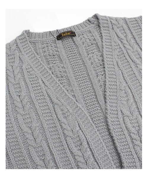 Factor=（ファクターイコール）の「ケーブル柄ロングニットカーディガン（ジャケット/アウター・レディース・アイボリー/グレー・one size）」の7枚目の写真