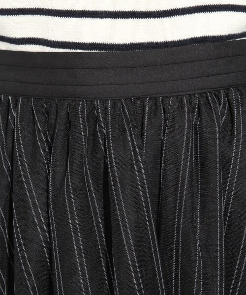 LOWRYS FARM（ローリーズファーム）の「ストライププリントチュールスカート（スカート・レディース・オフ/ブラック/カーキ・Ｆ）」の6枚目の写真