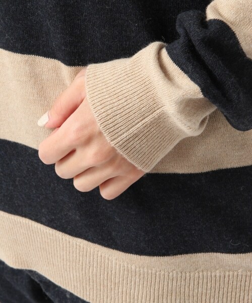 Heather(ヘザー)の「12GVネックニットプルオーバー(トップス・レディース・オフホワイト/ホワイト×ブラック/ベージュ×ダークネイビー/グリーン・FREE)」の9枚目の写真