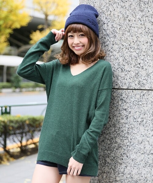 Heather(ヘザー)の「12GVネックニットプルオーバー(トップス・レディース・オフホワイト/ホワイト×ブラック/ベージュ×ダークネイビー/グリーン・FREE)」の3枚目の写真