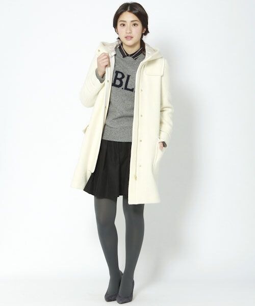 BABYLONE（バビロン）の「圧縮ブークレーフードコート（ジャケット/アウター・レディース・オフホワイト/ネイビー・36）」の4枚目の写真