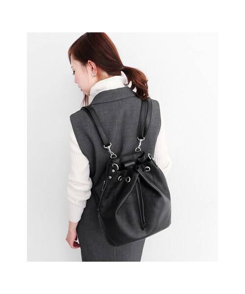 KBF（ケイビーエフ）の「3way巾着バッグ（バッグ・レディース・OFFWHITE/BLACK・one）」の7枚目の写真