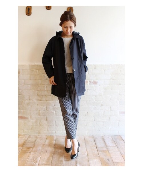 FRAMeWORK（フレームワーク）の「≪2015SS 先行予約≫ウラコーティング フードCT（その他コート・レディース・ベージュ/ネイビー・36/38）」の18枚目の写真