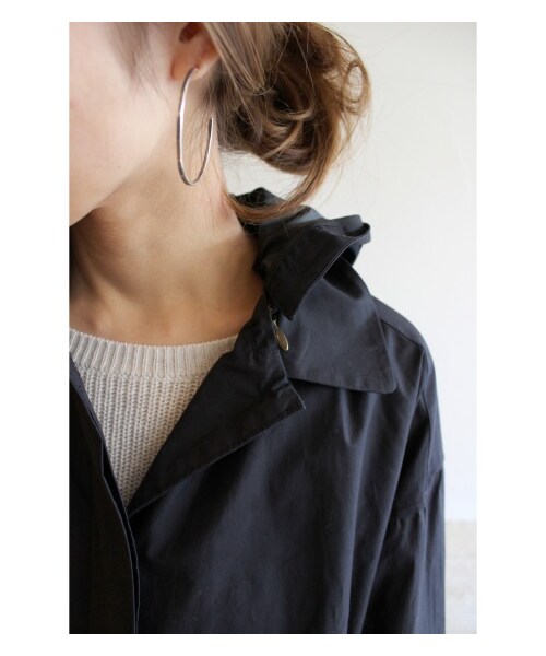 FRAMeWORK（フレームワーク）の「≪2015SS 先行予約≫ウラコーティング フードCT（その他コート・レディース・ベージュ/ネイビー・36/38）」の8枚目の写真