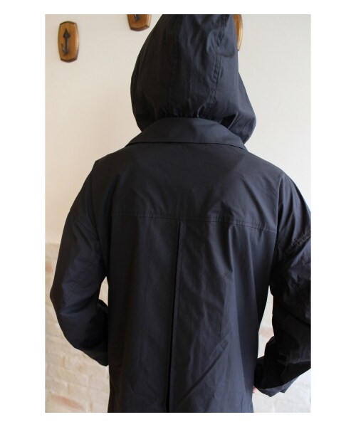 FRAMeWORK（フレームワーク）の「≪2015SS 先行予約≫ウラコーティング フードCT（その他コート・レディース・ベージュ/ネイビー・36/38）」の11枚目の写真