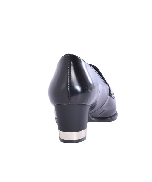 EVRIS（エヴリス）の「アーモンドトゥローファー（シューズ・レディース・ホワイト/ブラック/シルバー・S/M/L）」の8枚目の写真