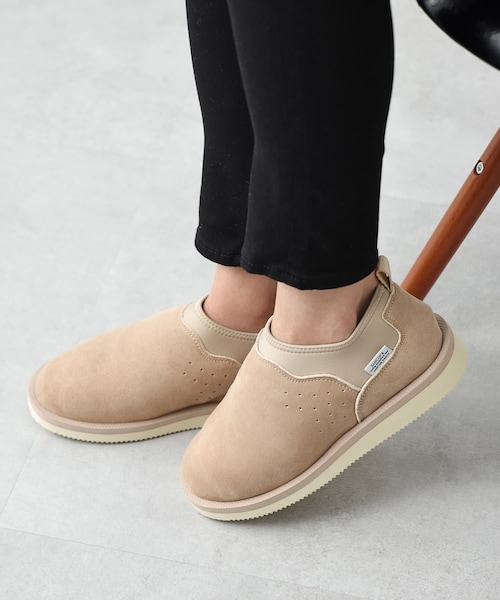 OUVRAGE CLASSE（ウヴラージュクラス）の「SUICOKE ムートンスリッポン　RON-M2ab-MID（その他シューズ・レディース・ベージュ/ブラウン・S/M/L）」の2枚目の写真
