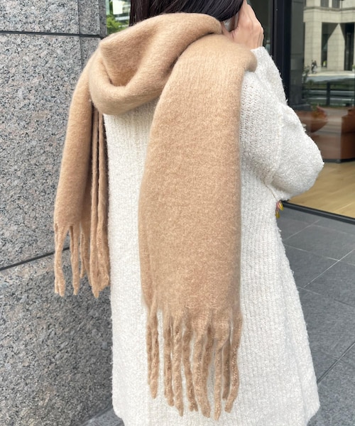 Lattice（Lattice）の「カラーフリンジマフラー（マフラー・レディース・アイボリー/ベージュ/グリーン/オレンジ/ピンク/ブラック/ブルー・0）」の5枚目の写真