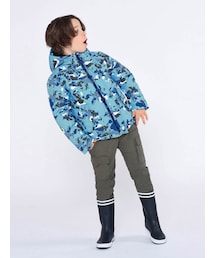 AIGLE（エーグル）の「オールオーバープリントパデッドフーデッドジャケット / パファージャケット（ダウンジャケット/コート・キッズ）」