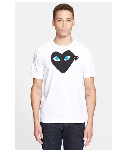 COMME des GARCONS（コムデギャルソン）の「Comme des Garçons 'Heart Face' Graphic T-Shirt with Heart Appliqué（Tシャツ/カットソー・メンズ・White・Regular X-Large/Regular Large/Regular Medium/Regular Small）」の2枚目の写真