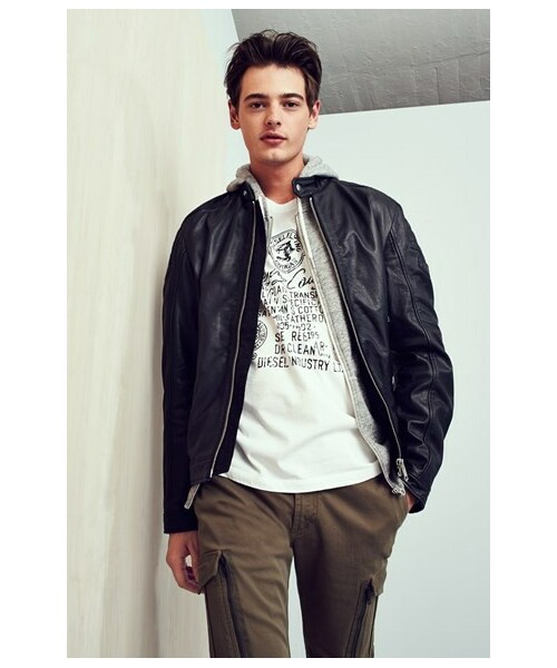 DIESEL（ディーゼル）の「DIESEL® 'Al Flying Cougar' Graphic T