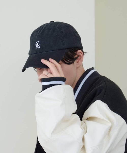 COLONY 2139(コロニートゥーワンスリーナイン)の「【UNISEX】ロゴ刺繍コットンツイルキャップ(キャップ・レディース・ベージュ/カーキ/ブラック・F)」の2枚目の写真