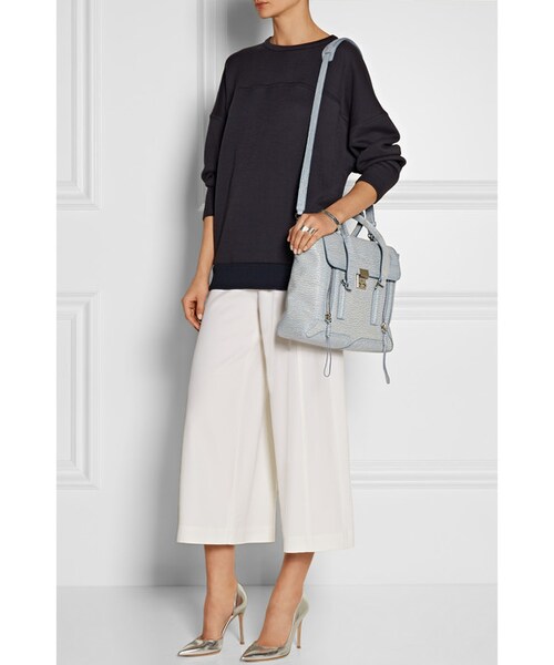 3.1 Phillip Lim（スリーワンフィリップリム）の「3.1 Phillip Lim The Pashli medium textured-leather trapeze bag（トートバッグ・レディース・Blue）」の4枚目の写真