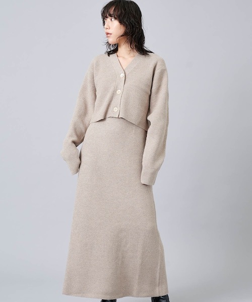 CASA FLINE（カーサフライン）の「ブラキャミソールニットセット