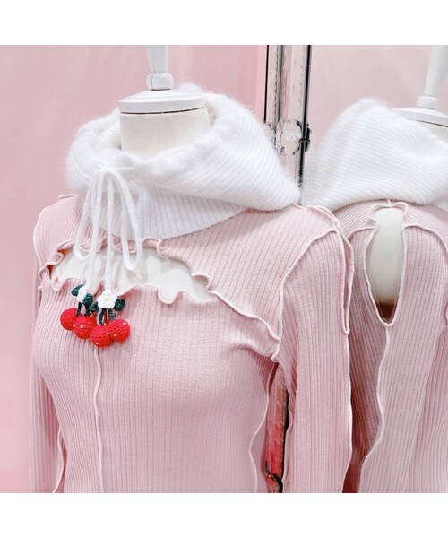 lilLilly(リルリリー)の「チェリーバラクラバ【再入荷】(その他・レディース・WHITE【10/25~順次配送】/-)」の2枚目の写真