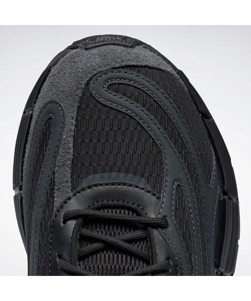 Reebok(リーボック)の「ジグ キネティカ 2.5 / Zig Kinetica 2.5X (ブラック)(シューズ・ブラック・225 (22.5cm)/230 (23.0cm)/235 (23.5cm)/240 (24.0cm)/245 (24.5cm)/250 (25.0cm)/255 (25.5cm)/260 (26.0cm)/265 (26.5cm)/270 (27.0cm)/275 (27.5cm)/280 (28.0cm)/285 (28.5cm)/290 (29.0cm)/295 (29.5cm)/300 (30.0cm)/310 (31.0cm))」の7枚目の写真