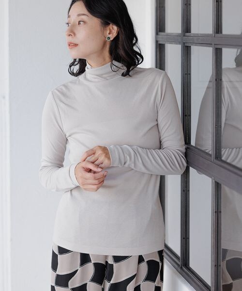 LEPSIM（レプシィム）の「フライスインナータートル（トップス・レディース・オフホワイト05/ブラック09/グレージュ13/キャメル53/グリーン73・FREE SIZE）」の17枚目の写真