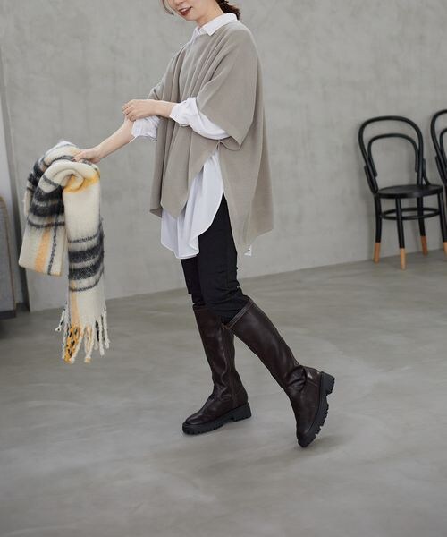 LEPSIM（レプシィム）の「レギュラーシャツ（トップス・レディース・オフホワイト05/ブルー82・FREE SIZE/FREE TALL）」の7枚目の写真