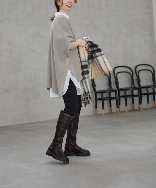 LEPSIM（レプシィム）の「レギュラーシャツ（トップス・レディース・オフホワイト05/ブルー82・FREE SIZE/FREE TALL）」の6枚目の写真