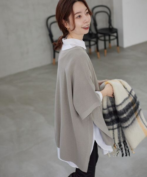 LEPSIM（レプシィム）の「レギュラーシャツ（トップス・レディース・オフホワイト05/ブルー82・FREE SIZE/FREE TALL）」の4枚目の写真